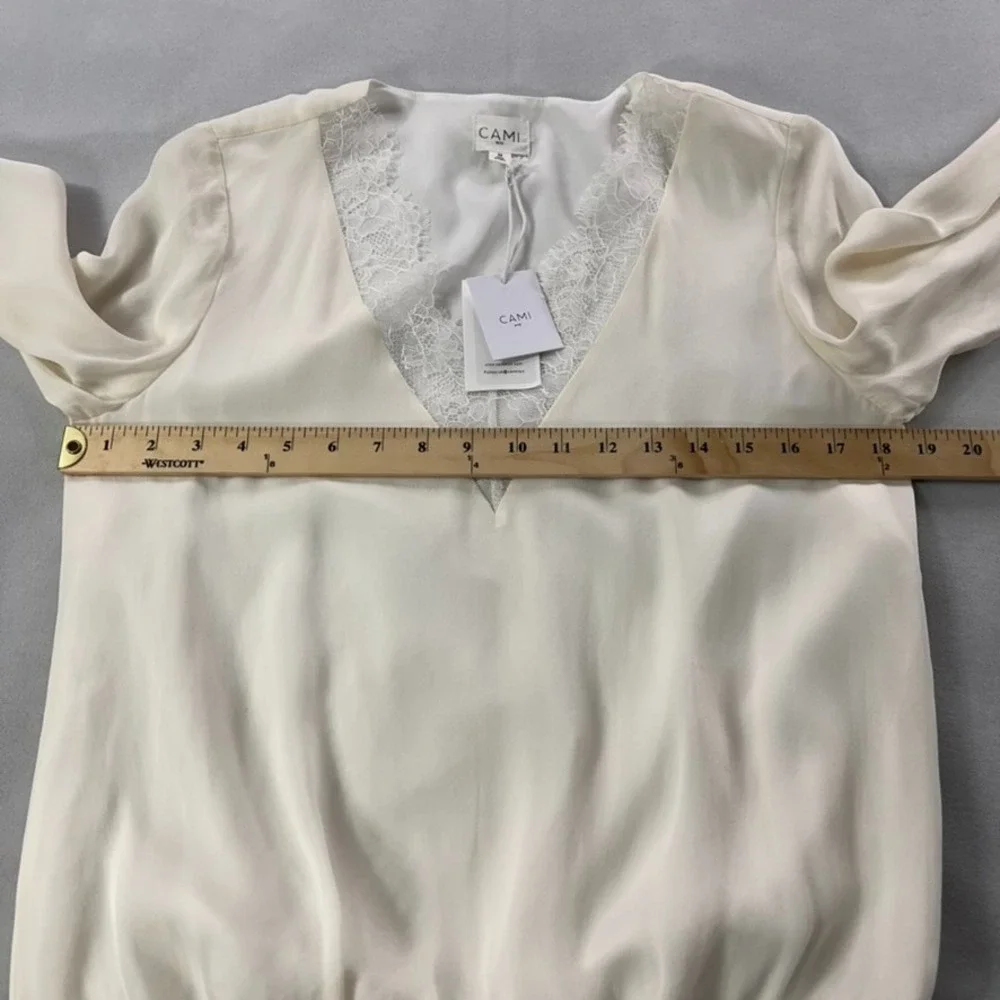 Cami NYC Top Women Medium White 100% Silk Long Sleeve V-Neck Lace Trim NEW - Picture 12 of 15
